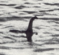 Hoaxed_photo_of_the_Loch_Ness_monster.jpg