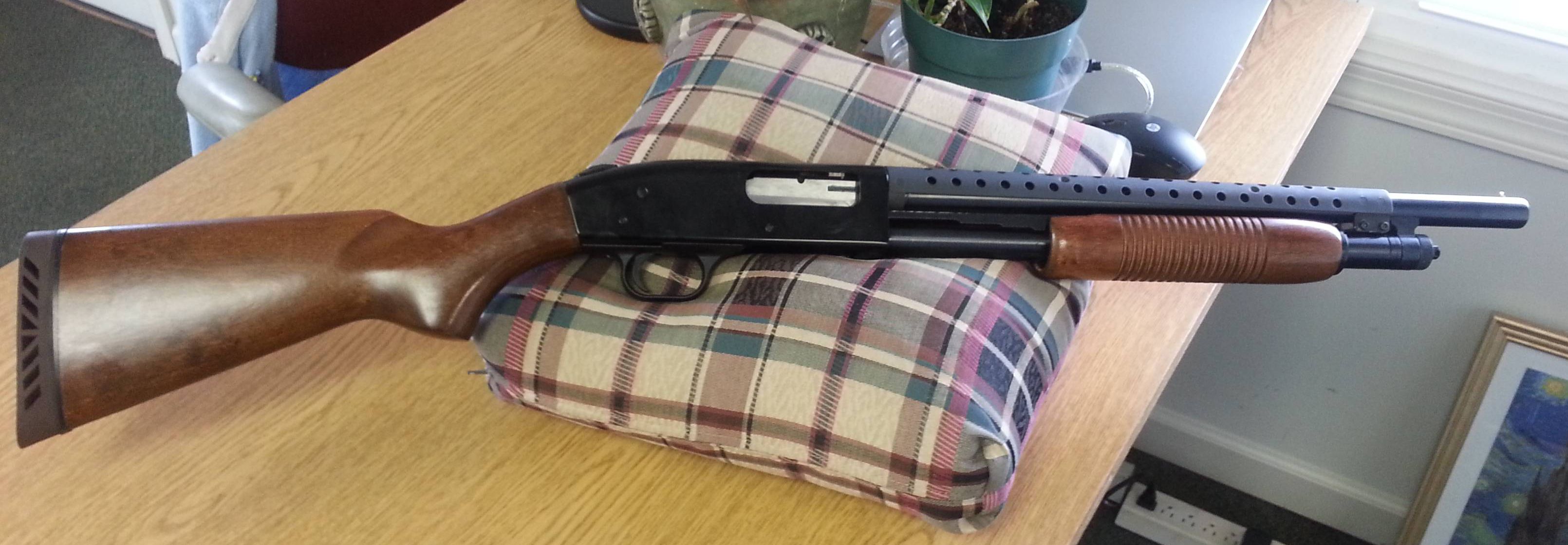 Mossberg 500 Persuader Wood